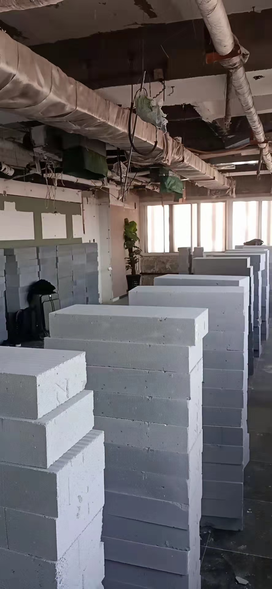 办公楼轻质砖隔墙现场